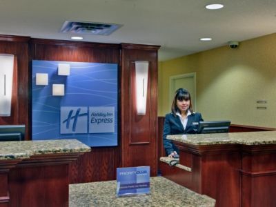 Express & Suites-hinton By Ihg Hinton