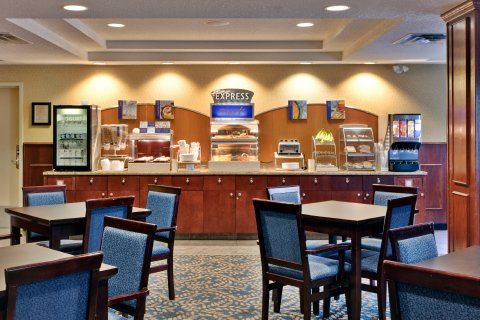 Express & Suites-hinton By Ihg 3*