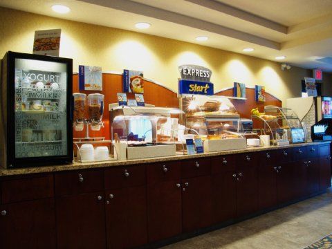 Express & Suites-hinton By Ihg Hotel